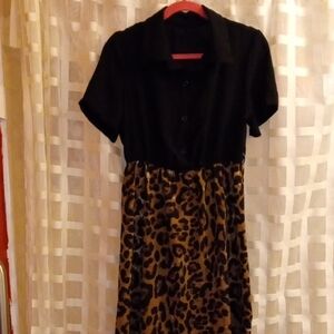 SHEIN Black and Tan Pleated Midi Dress with Puff Sleeves